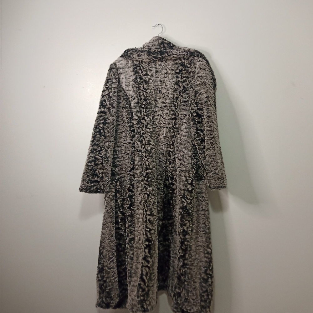 Floor length Joseph ribkkoff Grey Plush Faux Fur Coat